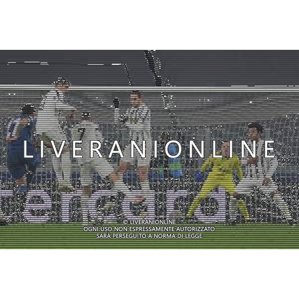 ©Alessandro Falzone/Agenzia Aldo Liverani Torino 09.03.2021 Stadio Allianz Stadium Juventus vs Porto Ritorno Ottavi di Finale Champions League 2020-2021 Nella foto : Gol di Sérgio Oliveira su punizione