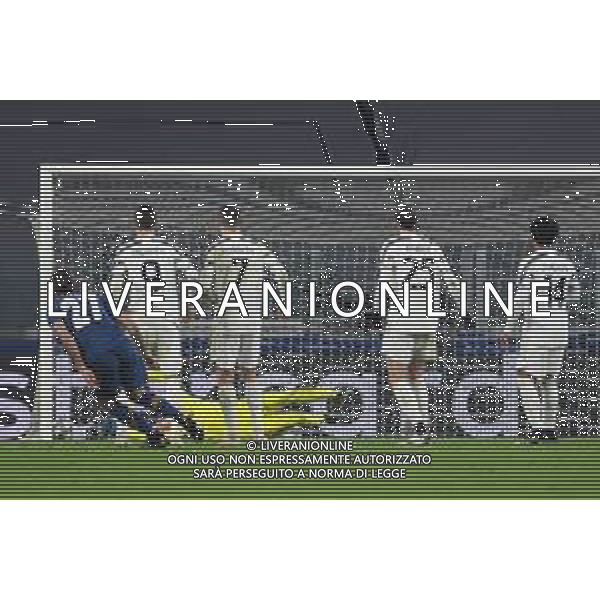 ©Alessandro Falzone/Agenzia Aldo Liverani Torino 09.03.2021 Stadio Allianz Stadium Juventus vs Porto Ritorno Ottavi di Finale Champions League 2020-2021 Nella foto : Gol di Sérgio Oliveira su punizione