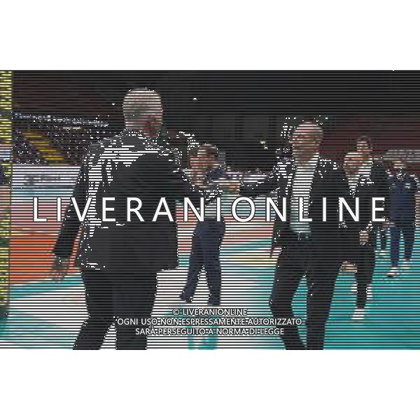 Cerquiglinio/LMedia - Playoff - Sir Safety Conad Perugia vs Allianz Milano - Volleyball Italian Serie A Men Superleague Championship 2020/2021 10 March 2021 - Pala Barton, perugia, Italy Photo showing: heynen vital (coach sir safety conad perugia) roberto piazza (coach power volley milano) prematch @Cerquiglinio/LMedia/ AGENZIA ALDO LIVERANI SAS