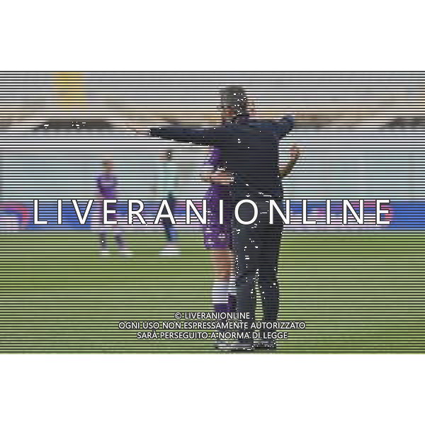 Guglielmii/LMedia - ACF Fiorentina Femminile vs Mancherster City FC - UEFA Champions League Women football match 2020/2021 11 March 2021 - Artemio Franchi stadium, florence, Italy Photo showing: Antonio Cincotta (Head Coach Fiorentina Femminile) reassures Martina Zanoli (Fiorentina Femminile) @Guglielmii/LMedia/AGENZIA ALDO LIVERANI SAS