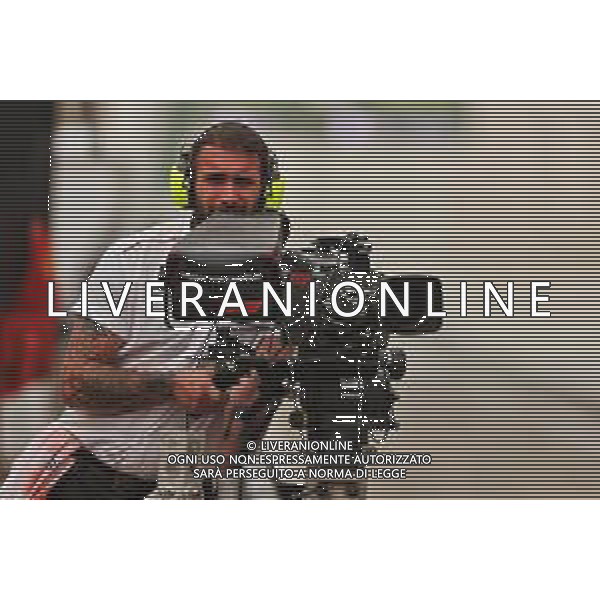 Circuit atmosphere - camera operator. 12.03.2021. Formula 1 Testing, Sakhir, Bahrain, Day One. - www.xpbimages.com, EMail: requests@xpbimages.com © Copyright: Moy / XPB Images/ AGENZIA ALDO LIVERANI SAS - ITALY ONLY EDITORIAL USE ONLY