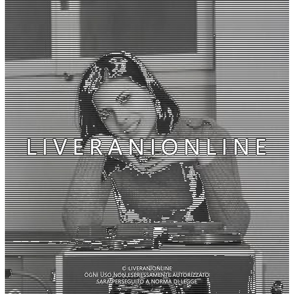 RETROSPETTIVA ROSANNA FRATELLO CANTANTE NELLA FOTO ROSANNA FRATELLO A MILANO NELL\'ANNO 1969 AG ALDO LIVERANI SAS