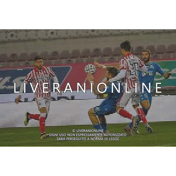 Marinil/LMedia - RL Vicenza vs Empoli FC - Italian Football Championship League BKT 2020/2021 13 March 2021 - Romeo Menti stadium, vicenza, Italy Photo showing: faul of Andrea La Mantia (Empoli FC) @Marinil/LMedia AG ALDO LVERANI SAS