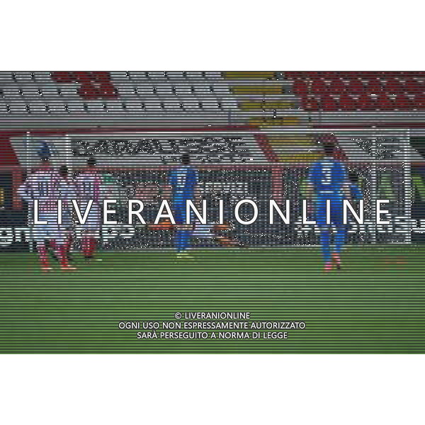 Marinil/LMedia - RL Vicenza vs Empoli FC - Italian Football Championship League BKT 2020/2021 13 March 2021 - Romeo Menti stadium, vicenza, Italy Photo showing: Ryder Matos (Empoli FC) take the penalty @Marinil/LMedia AG ALDO LIVERANI SAS