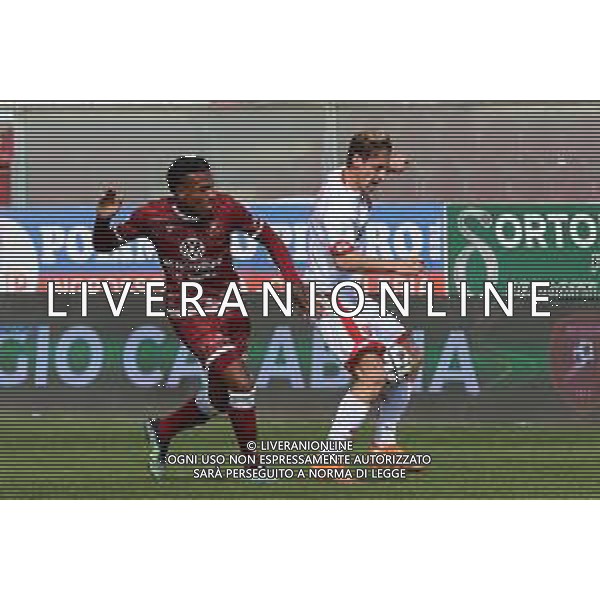 REGGINA - MONZA CAMPIONATO CALCIO SERIE BKT 13.03.2021 NELLA FOTO DAVIDE FRATTESI (MONZA) E MICHAEL FOLORUNSHO (REGGINA) ©GAREFFA PASQUALE / AGENZIA ALDO LIVERANI SAS