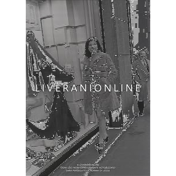 RETROSPETTIVA ROSANNA FRATELLO CANTANTE NELLA FOTO ROSANNA FRATELLO A MILANO NELL\'ANNO 1969 AG ALDO LIVERANI SAS