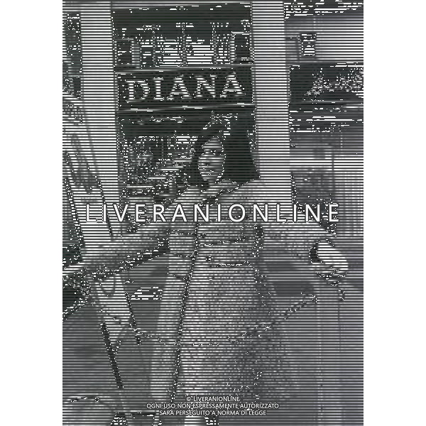 RETROSPETTIVA ROSANNA FRATELLO CANTANTE NELLA FOTO ROSANNA FRATELLO A MILANO NELL\'ANNO 1969 AG ALDO LIVERANI SAS