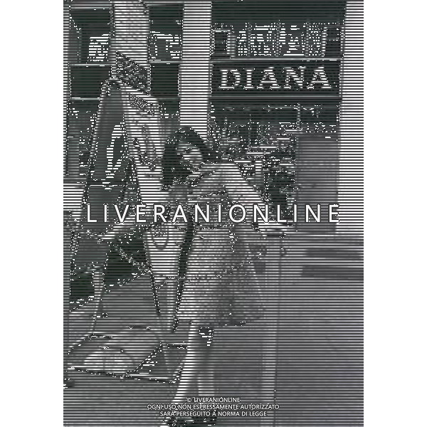 RETROSPETTIVA ROSANNA FRATELLO CANTANTE NELLA FOTO ROSANNA FRATELLO A MILANO NELL\'ANNO 1969 AG ALDO LIVERANI SAS