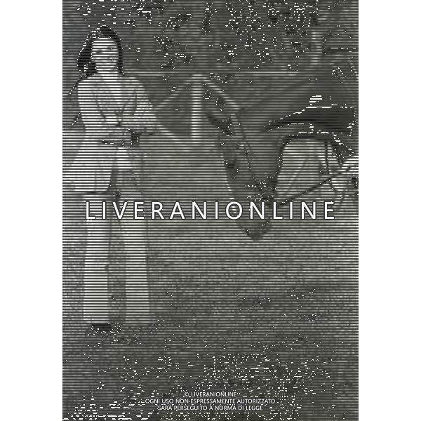 RETROSPETTIVA ROSANNA FRATELLO CANTANTE NELLA FOTO ROSANNA FRATELLO A MILANO NELL\'ANNO 1971 AL MANEGGIO AG ALDO LIVERANI SAS