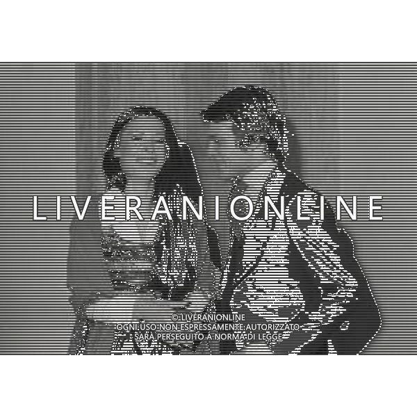 RETROSPETTIVA ROSANNA FRATELLO CANTANTE NELLA FOTO ROSANNA FRATELLO CON MASSIMO RANIERI A SANREMO NELL\'ANNO 1972 AG ALDO LIVERANI SAS