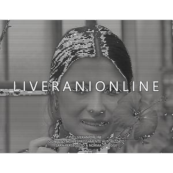 RETROSPETTIVA ROSANNA FRATELLO CANTANTE NELLA FOTO ROSANNA FRATELLO A GALLARATE ALLA SERRA IDEA VERDE NELL\'ANNO 1972 AG ALDO LIVERANI SAS