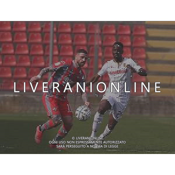 CREMONESE - REGGIANA CAMPIONATO CALCIO SERIE BKT 13.03.2021 NELLA FOTO CRISTIAN BUONAIUTO E GYAMFI BRIGHT ©SANTANDREA / AGENZIA ALDO LIVERANI SAS