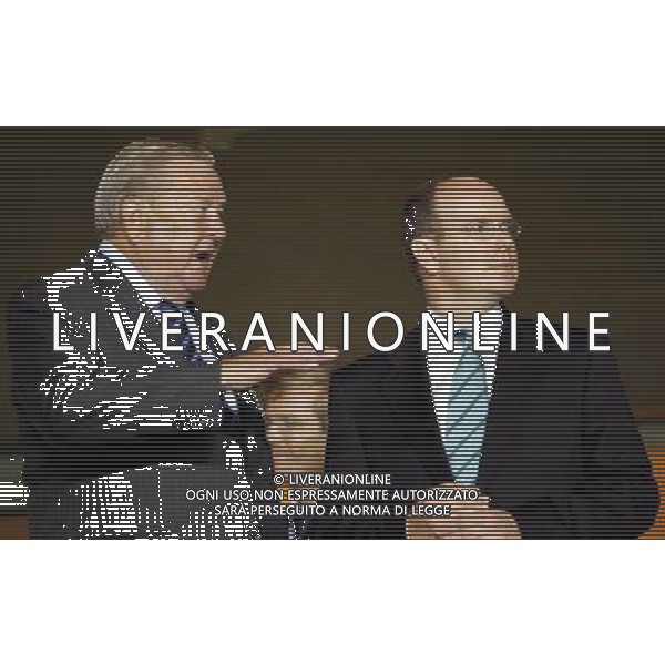 Montecarlo 26/08/2005 Finale Supercoppa Europea 2005 liverpool-cska mosca 3:1 nella foto johansson lennart e s.a.s. principe alberto di monaco ph marco luzzani/ag aldo liverani s.a.s.