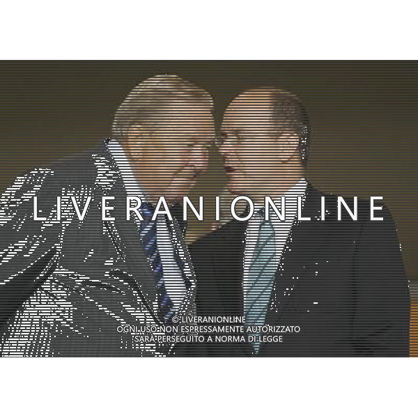 Montecarlo 26/08/2005 Finale Supercoppa Europea 2005 liverpool-cska mosca 3:1 nella foto johansson lennart e s.a.s. principe alberto di monaco ph marco luzzani/ag aldo liverani s.a.s.