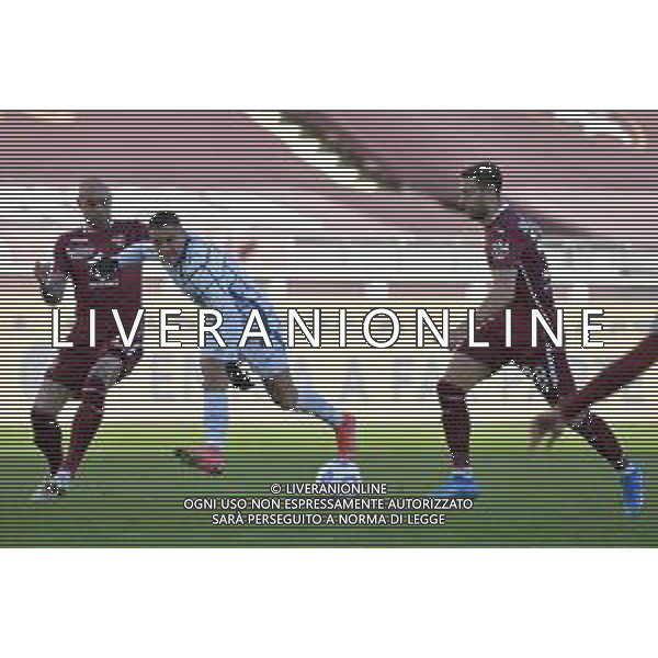 Torino 14.03.2021 Stadio Olimpico Grande Torino ©Alessandro Falzone/Agenzia Aldo Liverani Torino vs Inter Serie A Tim 2020/2021 Nella foto : Simone Zaza-Alexis Sanchez-Rolando Mandragora