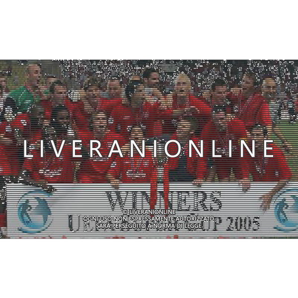 Montecarlo 26/08/2005 Finale Supercoppa Europea 2005 liverpool-cska mosca 3:1 nella foto preniazione liverpool ph marco luzzani/ag aldo liverani s.a.s.