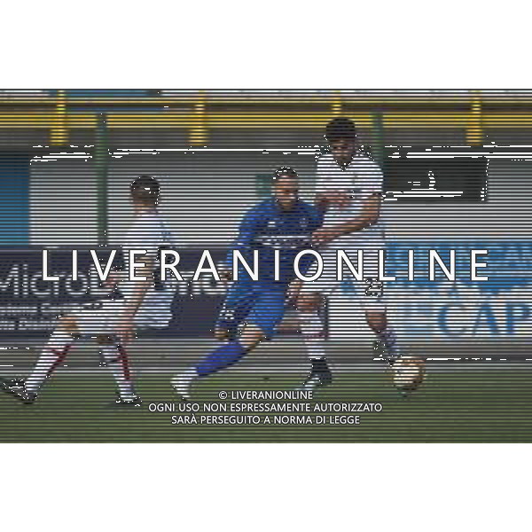 © TVRG il contatto in area tra Claudio Maffei (Pro Sesto) e Gianluca Clemente (Pro Vercelli) l\'arbitro non concede il rigore e lascia giocare Pro Sesto vs Pro Vercelli Campionato Serie C girone A - 31a giornata Sesto San Giovani (MI) 17-03-2021 Stadio Ernesto Breda foto Roberto Garavaglia/ag. Aldo Liverani sas