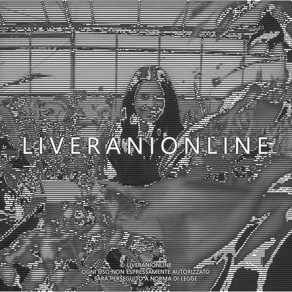 RETROSPETTIVA ROSANNA FRATELLO CANTANTE NELLA FOTO ROSANNA FRATELLO A GALLARATE ALLA SERRA IDEA VERDE NELL\'ANNO 1972 AG ALDO LIVERANI SAS