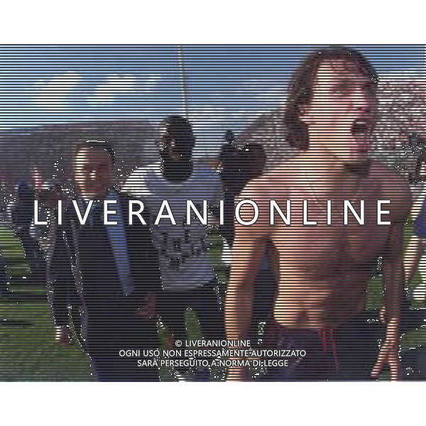 23-05-1999 PERUGIA - MILAN 1-2 CAMPIONATO DI CALCIO SERIE A - VITTORIA 16mo SCUDETTO MILAN NELLA FOTO ESULTANZA DI PAOLO MALDINI, ALLENATORE ALBERTO ZACCHERONI E GEORGE WEAH A FINE GARA AGENZIA ALDO LIVERANI SAS