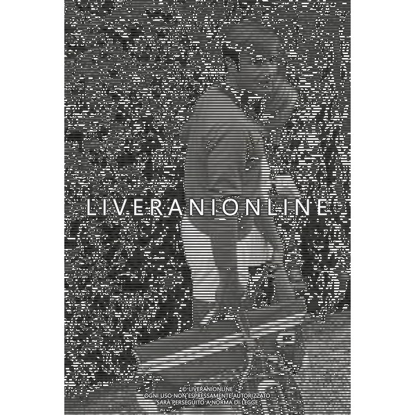 RETROSPETTIVA TITO STAGNO GIORNALISTA,TELECRONISTA SPORTIVO E CONDUTTORE TELEVISIVO NELLA FOTO TITO STAGNO A ROMA NELL\'ANNO 1966 AG ALDO LIVERANI SAS
