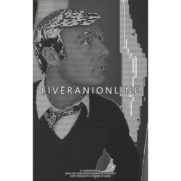 RETROSPETTIVA TITO STAGNO GIORNALISTA,TELECRONISTA SPORTIVO E CONDUTTORE TELEVISIVO NELLA FOTO TITO STAGNO A ROMA NELL\'ANNO 1966 AG ALDO LIVERANI SAS