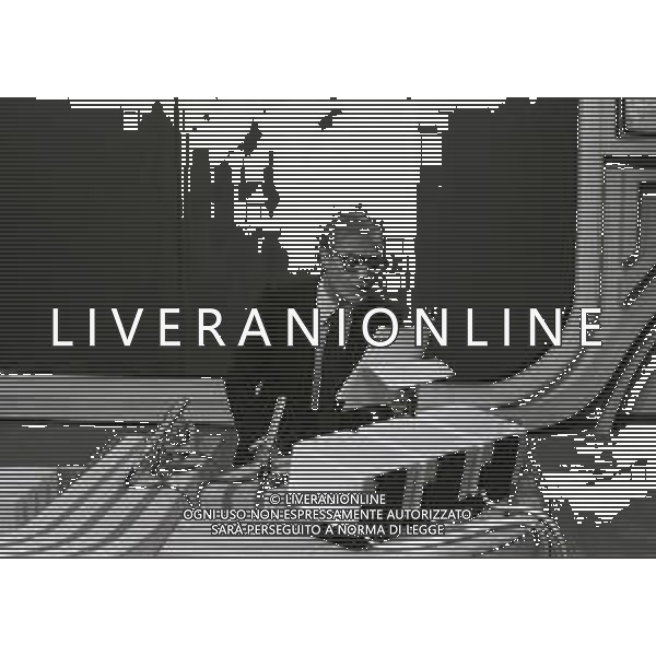 RETROSPETTIVA TITO STAGNO GIORNALISTA,TELECRONISTA SPORTIVO E CONDUTTORE TELEVISIVO NELLA FOTO TITO STAGNO NELL\'ANNO 1970 NELLA TRASMISSIONE TELEVISIVA“LA DOMENICA SPORTIVA“ AG ALDO LIVERANI SAS