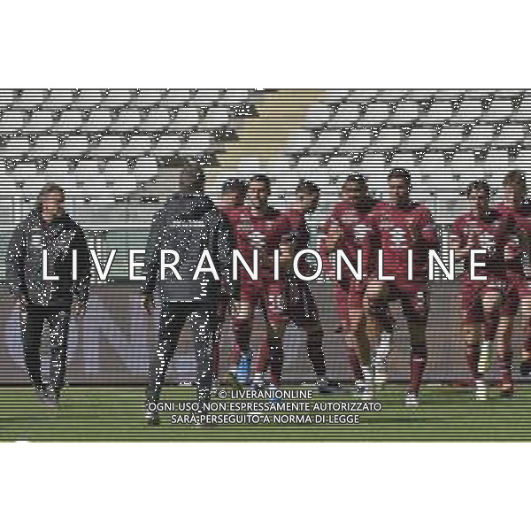 Torino 14.03.2021 Stadio Olimpico Grande Torino ©Alessandro Falzone/Agenzia Aldo Liverani Torino vs Inter Serie A Tim 2020/2021 Nella foto : Davide Nicola durante il riscaldamento della squadra ©Falzone / AGENZIA ALDO LIVERANI SAS
