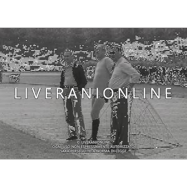 RETROSPETTIVA NILS LIEDHOLM ALLENATORE CALCIO NELLA FOTO NILS LIEDHOLM CON NEREO ROCCO A MILANELLO NELL\'ANNO 1977 AG ALDO LIVERANI SAS 