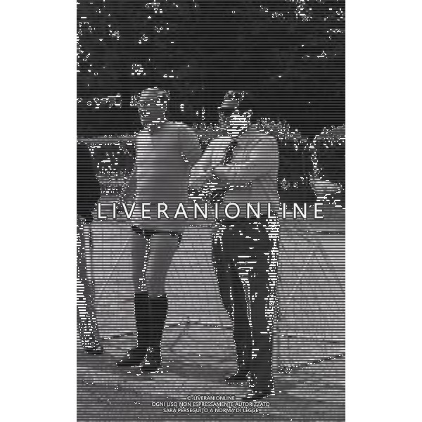 RETROSPETTIVA NILS LIEDHOLM ALLENATORE CALCIO NELLA FOTO NILS LIEDHOLM CON NEREO ROCCO A MILANELLO NELL\'ANNO 1977 AG ALDO LIVERANI SAS 