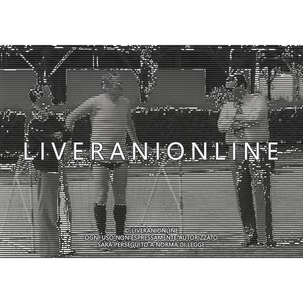 RETROSPETTIVA NILS LIEDHOLM ALLENATORE CALCIO NELLA FOTO NILS LIEDHOLM CON NEREO ROCCO A MILANELLO NELL\'ANNO 1977 AG ALDO LIVERANI SAS 