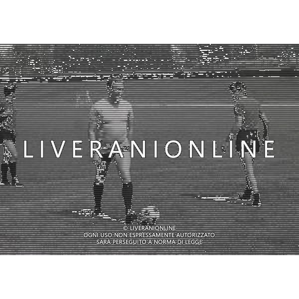 RETROSPETTIVA NILS LIEDHOLM ALLENATORE CALCIO NELLA FOTO NILS LIEDHOLM A MILANELLO NELL\'ANNO 1977 AG ALDO LIVERANI SAS 