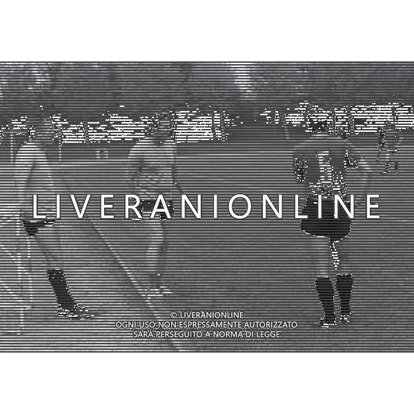 RETROSPETTIVA NILS LIEDHOLM ALLENATORE CALCIO NELLA FOTO NILS LIEDHOLM CON IL PROFESSOR ARISTIDE FACCHINI E GIANNI RIVERA A MILANELLO NELL\'ANNO 1977 AG ALDO LIVERANI SAS  