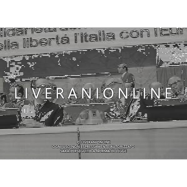 RETROSPETTIVA GIULIO ANDREOTTI POLITICO NELLA FOTO GIULIO ANDREOTTI CON AMINTORE FANFANI AL CONGRESSO DELLA DEMOCRAZIA CRISTIANA NELL\'ANNO 1973 A ROMA AG ALDO LIVERANI SAS