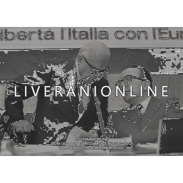 RETROSPETTIVA GIULIO ANDREOTTI POLITICO NELLA FOTO GIULIO ANDREOTTI CON GUIDO GONELLA AL CONGRESSO DELLA DEMOCRAZIA CRISTIANA NELL\'ANNO 1973 A ROMA AG ALDO LIVERANI SAS