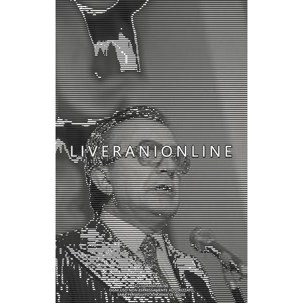 RETROSPETTIVA GIULIO ANDREOTTI POLITICO NELLA FOTO GIULIO ANDREOTTI IN VISITA NEL DUOMO DI MILANO NELL\'ANNO 1982 AG ALDO LIVERANI SAS   