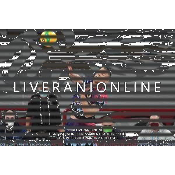 Cerquiglinio/LMedia - Sir Sicoma Monini Perugia vs Itas Trentino - Volley Champions League Men 2020/2021 24 marzo 2021 - Pala Barton, Perugia, Italia Nella foto: ter horst thijs (n.5 hitter spicker sir safety conad perugia) al servizio @Cerquiglinio/LMedia/ Agenzia ALDO LIVERANI SAS