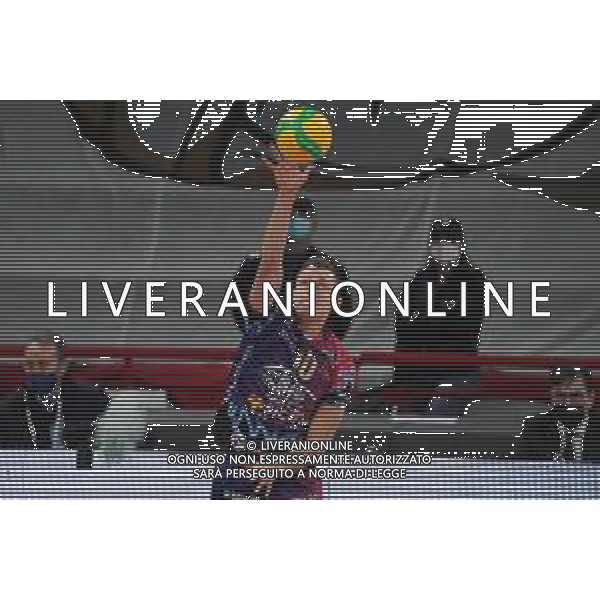Cerquiglinio/LMedia - Sir Sicoma Monini Perugia vs Itas Trentino - Volley Champions League Men 2020/2021 24 marzo 2021 - Pala Barton, Perugia, Italia Nella foto: zimmermann jan (n.10 setter sir safety conad perugia) al servizio @Cerquiglinio/LMedia/ Agenzia ALDO LIVERANI SAS