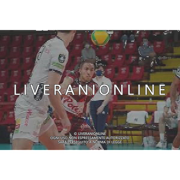 Cerquiglinio/LMedia - Sir Sicoma Monini Perugia vs Itas Trentino - Volley Champions League Men 2020/2021 24 marzo 2021 - Pala Barton, Perugia, Italia Nella foto: rossini salvatore (libero itas trentino) in ricezione @Cerquiglinio/LMedia AG ALDOLIVERANI SAS