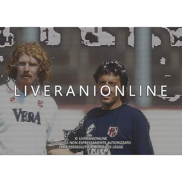 RETROSPETTIVA MAURO SANDREANI ALLENATORE CALCIO NELLA FOTOMAURO SANDREANI ALLENATORE PADOVA CALCIO NELL\'ANNO 1992-1993 CON ALEXIS LALAS AG ALDO LIVERANI SAS