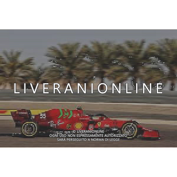 Carlos Sainz Jr (ESP) Ferrari SF-21. 27.03.2021. Formula 1 World Championship, Rd 1, Bahrain Grand Prix, Sakhir, Bahrain, Qualifying Day. - www.xpbimages.com, EMail: requests@xpbimages.com © Copyright: Batchelor / XPB Images /AGENZIA ALDO LIVERANI SAS - ITALY ONLY EDITORIAL USE ONLY