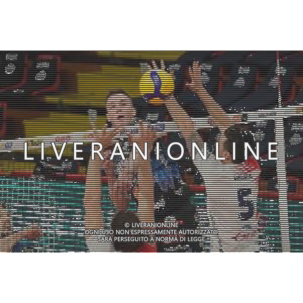 Cerquiglinio/LMedia - Playoff - Semifinali - Sir Safety Conad Perugia vs Vero Volley Monza - Campionato di Volley Superlega Serie A 2020/2021 27 marzo 2021 - Pala Barton, Perugia, Italia Nella foto: oleh plotnytskyi (n.17 bitter sticker sir safety conad perugia) schiaccia @Cerquiglinio/LMedia/ AGENZIA ALDO LIVERANI SAS