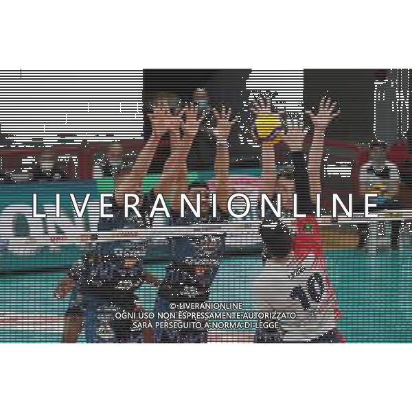 Cerquiglinio/LMedia - Playoff - Semifinali - Sir Safety Conad Perugia vs Vero Volley Monza - Campionato di Volley Superlega Serie A 2020/2021 27 marzo 2021 - Pala Barton, Perugia, Italia Nella foto: lanza filippo (n.10 vero volley monza) schiaccia sir amuro @Cerquiglinio/LMedia/ AGENZIA ALDO LIVERANI SAS