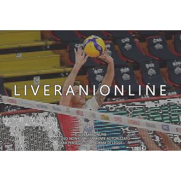 Cerquiglinio/LMedia - Playoff - Semifinali - Sir Safety Conad Perugia vs Vero Volley Monza - Campionato di Volley Superlega Serie A 2020/2021 27 marzo 2021 - Pala Barton, Perugia, Italia Nella foto: ordina santiago (n.5 palleggiatore vero volley monza) al palleggio @Cerquiglinio/LMedia/ AGENZIA ALDO LIVERANI SAS