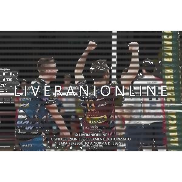 Cerquiglinio/LMedia - Playoff - Semifinali - Sir Safety Conad Perugia vs Vero Volley Monza - Campionato di Volley Superlega Serie A 2020/2021 27 marzo 2021 - Pala Barton, Perugia, Italia Nella foto: massimo colaci (n.13 libero sir safety conad perugia) esulta @Cerquiglinio/LMedia/ AGENZIA ALDO LIVERANI SAS