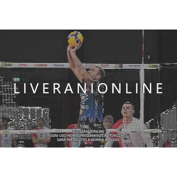 Cerquiglinio/LMedia - Playoff - Semifinali - Sir Safety Conad Perugia vs Vero Volley Monza - Campionato di Volley Superlega Serie A 2020/2021 27 marzo 2021 - Pala Barton, Perugia, Italia Nella foto: travica dragan (n.04 setter sir safety conad perugia) al palleggio @Cerquiglinio/LMedia/ AGENZIA ALDO LIVERANI SAS