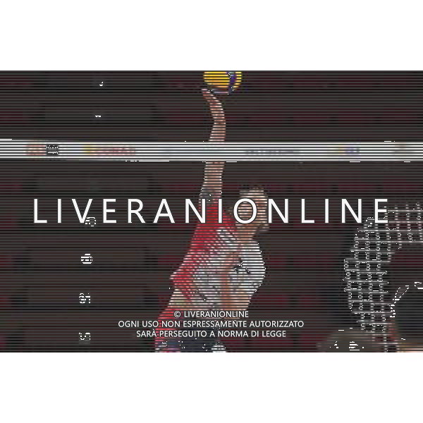 Cerquiglinio/LMedia - Playoff - Semifinali - Sir Safety Conad Perugia vs Vero Volley Monza - Campionato di Volley Superlega Serie A 2020/2021 27 marzo 2021 - Pala Barton, Perugia, Italia Nella foto: holt maxwell philip (n.12 vero volley monza) al servizio @Cerquiglinio/LMedia/ AGENZIA ALDO LIVERANI SAS