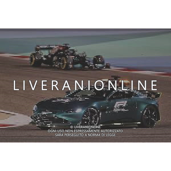 Lewis Hamilton (GBR) Mercedes AMG F1 W12 behind the Aston Martin FIA Safety Car. 28.03.2021. Formula 1 World Championship, Rd 1, Bahrain Grand Prix, Sakhir, Bahrain, Race Day. - www.xpbimages.com, EMail: requests@xpbimages.com © Copyright: Charniaux / XPB Images/ AGENZIA ALDO LIVERANI SAS - ITALY ONLY EDITORIAL USE ONLY