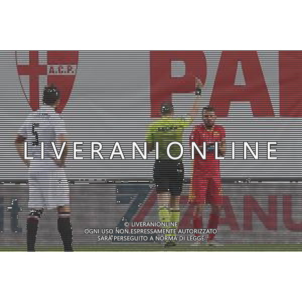 PADOVA - RAVENNA CAMPIONATO CALCIO SERIE C LEGA PRO 28.03.2021 NELLA FOTO L\'ESPULSIONE DI PAPA - CARTELLINO ROSSO ©PG / AGENZIA ALDO LIVERANI SAS