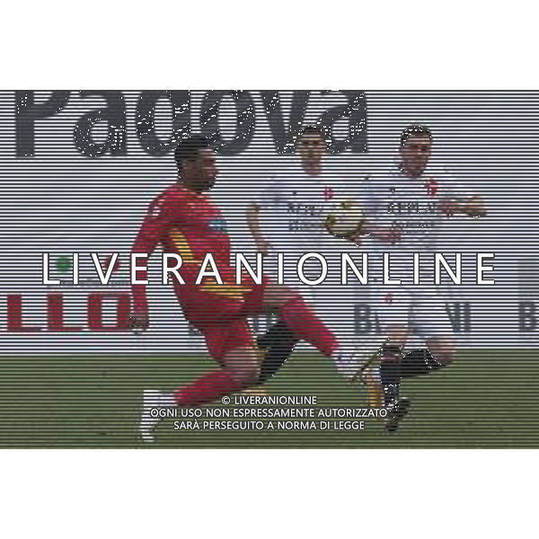 Foto Ag. Aldo Liverani 28 marzo 2021 Padova ,Italia sport calcio Padova vs Ravenna -Campionato di calcio Serie C 2020/2021 - stadio Euganeo. Nella foto: Jidayi william ©/ AGENZIA ALDO LIVERANI SAS