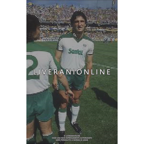 RETROSPETTIVA ROBERTO AMODIO CALCIATORE NELLA FOTO ROBERTO AMODIO CON LA MAGLIA DELL\'AVELLINO CALCIO AG ALDO LIVERANI SAS